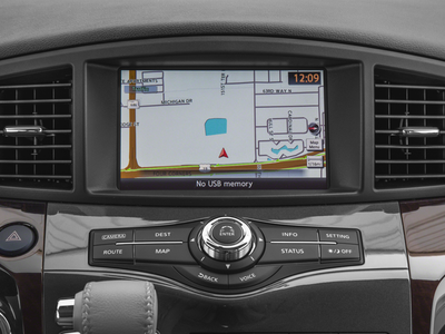 2016 Nissan Quest Platinum