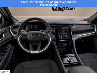 2025 Jeep Grand Cherokee Laredo