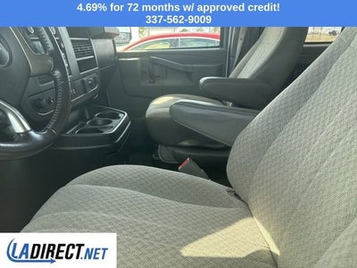 2017 Chevrolet Express Passenger LT