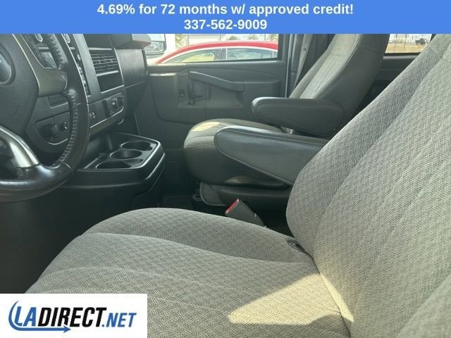 2017 Chevrolet Express Passenger LT