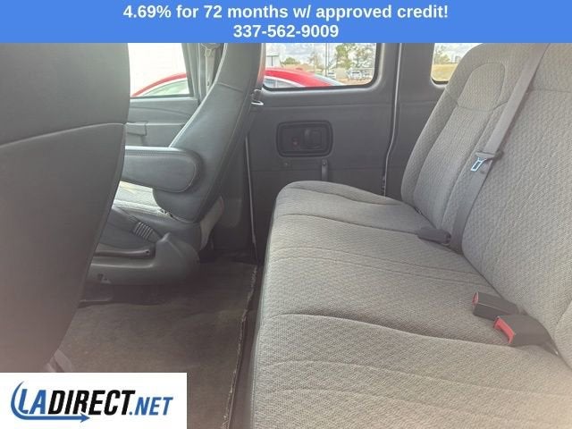 2017 Chevrolet Express Passenger LT