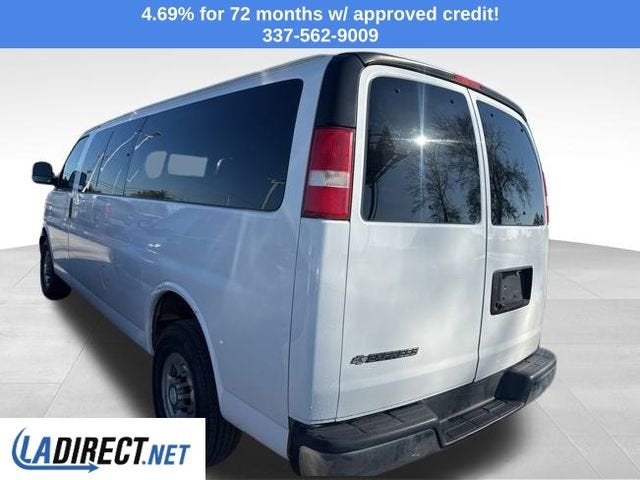 2017 Chevrolet Express Passenger LT