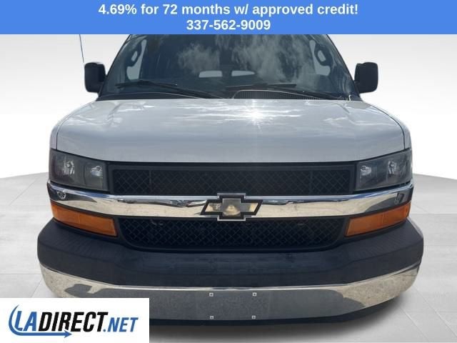 2017 Chevrolet Express Passenger LT