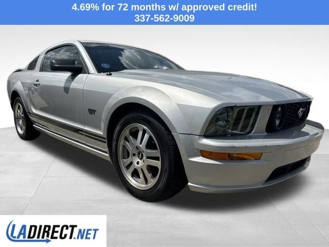 2005 Ford Mustang GT Deluxe